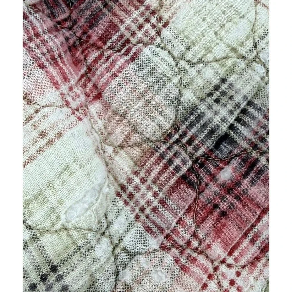 Vintage rustic red tan green & cream Quilt Blanket approximately 86.5